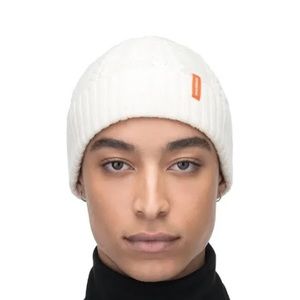 NOBIS New Women’s Knit Hat